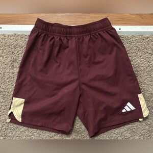 Adidas Youth Boys 13/14 Yrs Burgundy/Tan Athletic Shorts NWOT Never Worn